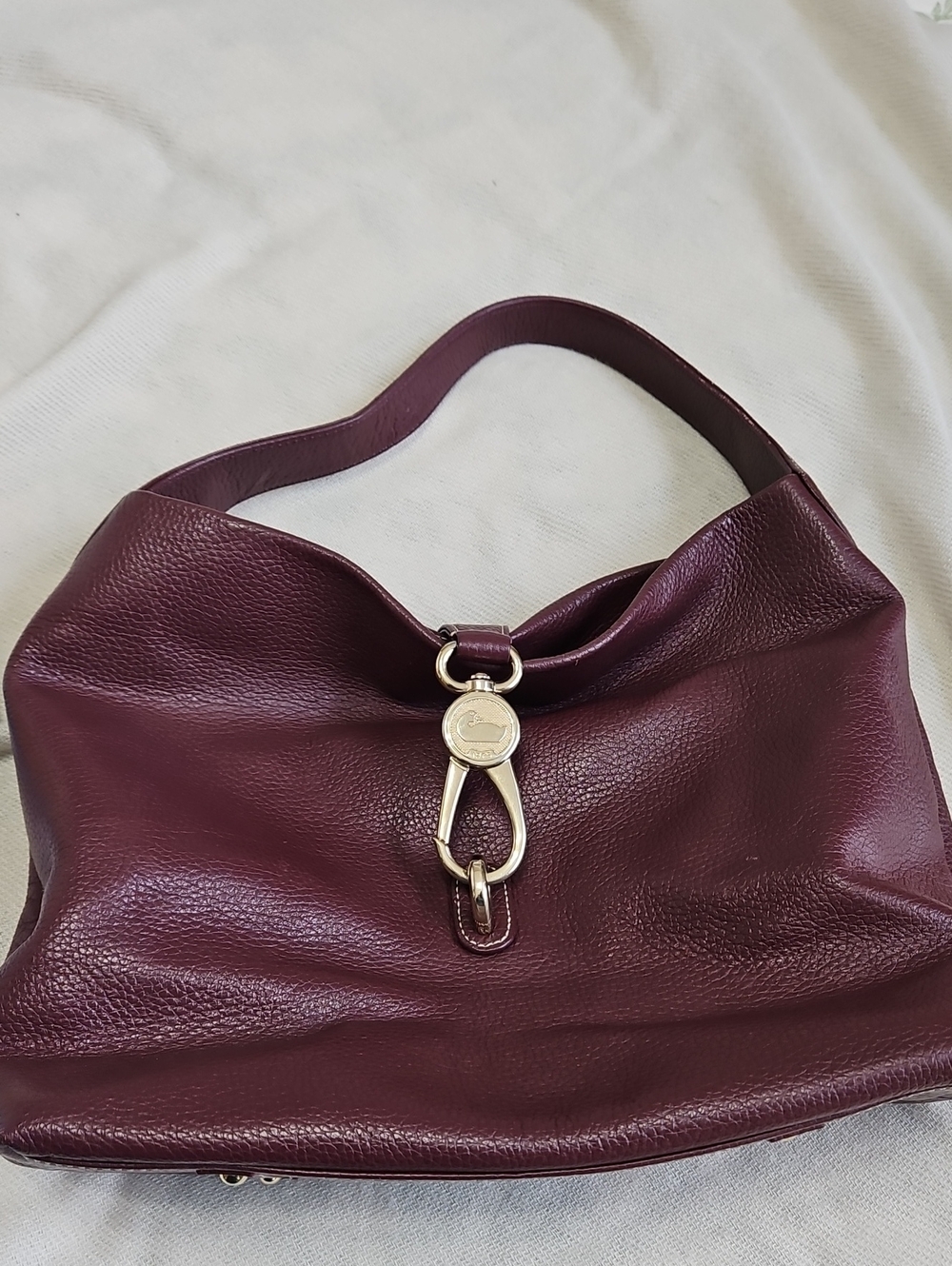 Leather Dooney & Bourke Hobo Shoulder Bag in Wine